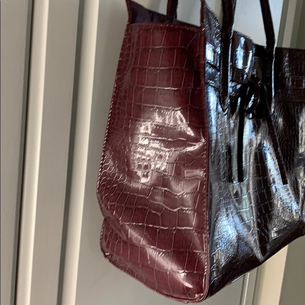 Jessica Simpson Dark Red Faux Snake Skin Tote - Picture 9 of 16